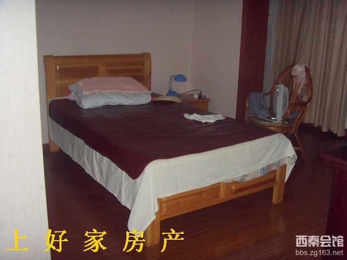 <em>织毛衣 歌词</em>_张玮玮 花瓶 吉他谱_黑色毛衣吉他