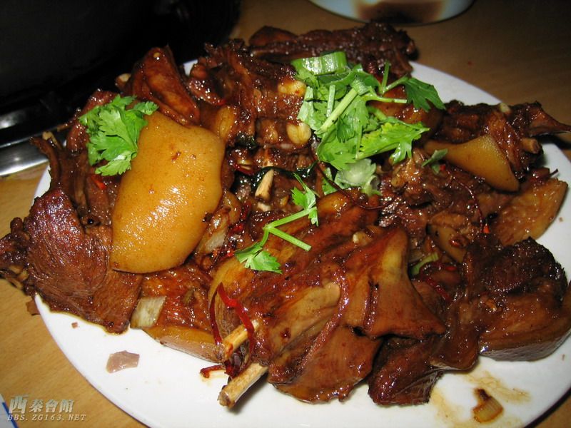 朝鲜国宴-狗血肠,红烧狗肉,清炖狗肉