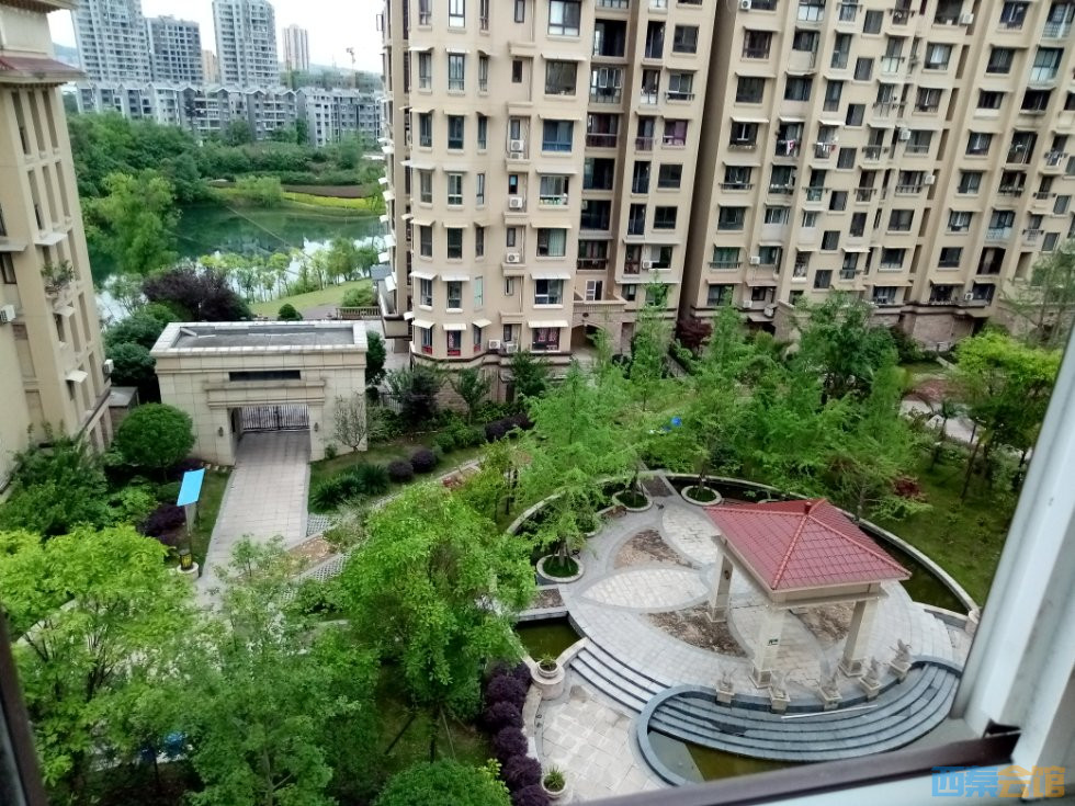 仅此一套龙湖湖景房 景峰观澜11 1电梯 豪装小三室