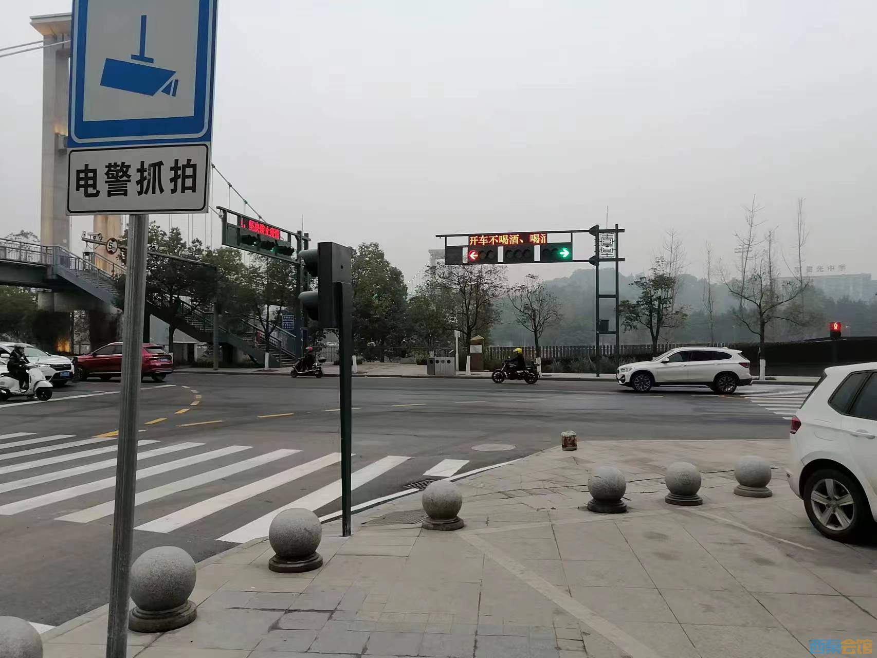 �տ���·�ڣ�������ת���ڵ�
