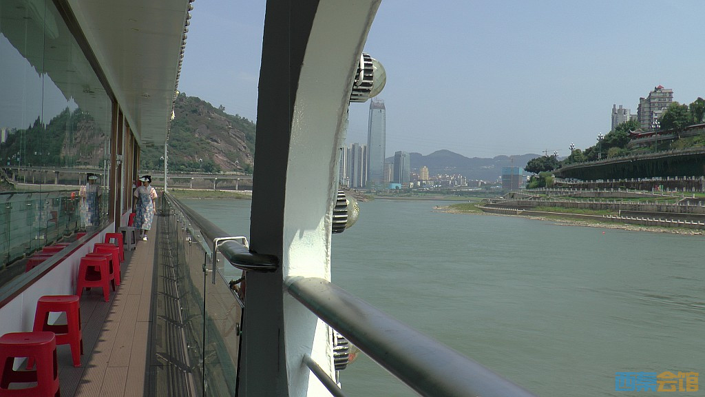 conew_s1650114.jpg