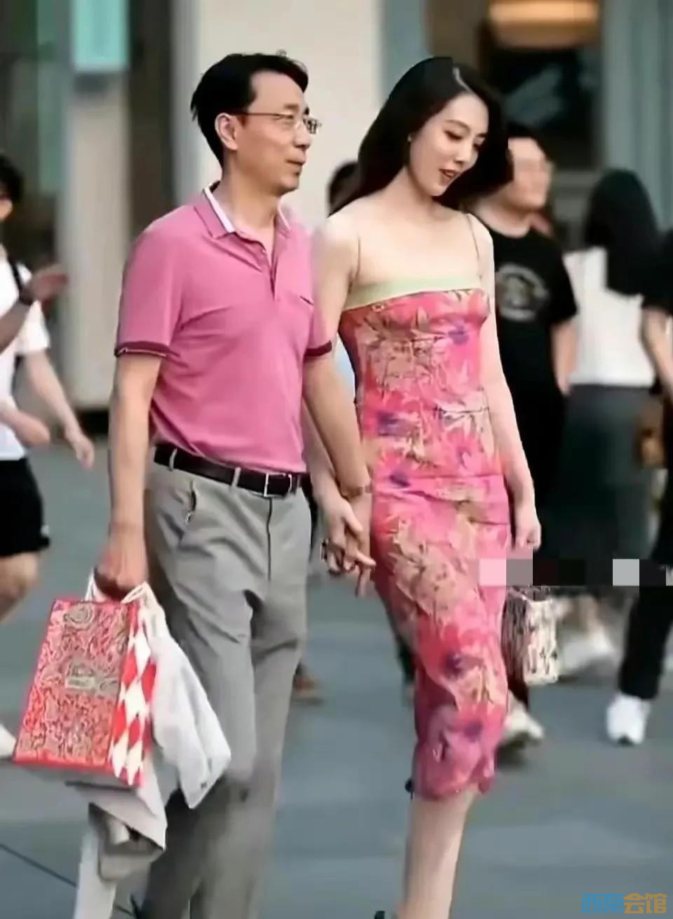 ad80dc8978624dc1810e9a3b435bf048_noop.jpg