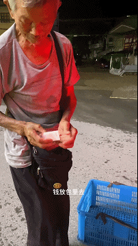 d9209a3320734f28b5f6343abb88136b_noop.gif