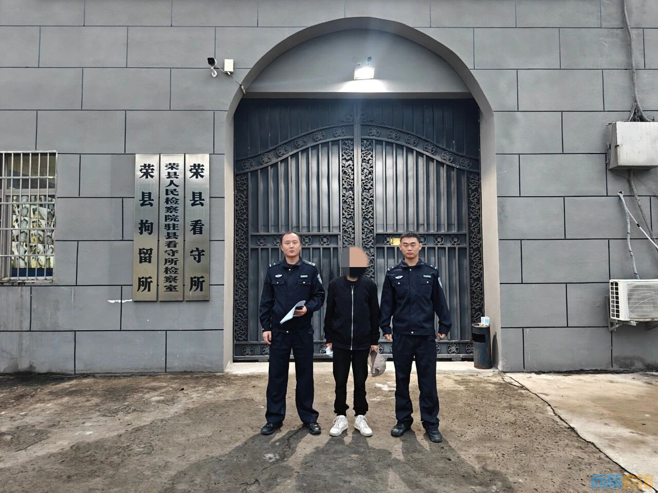 微信图片_2025-10-28_165621_166.jpg 微信图片_2025-10-28_165621_166.jpg